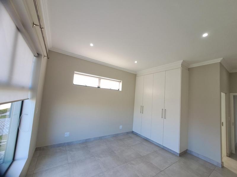 To Let 3 Bedroom Property for Rent in Kraaibosch Park Western Cape